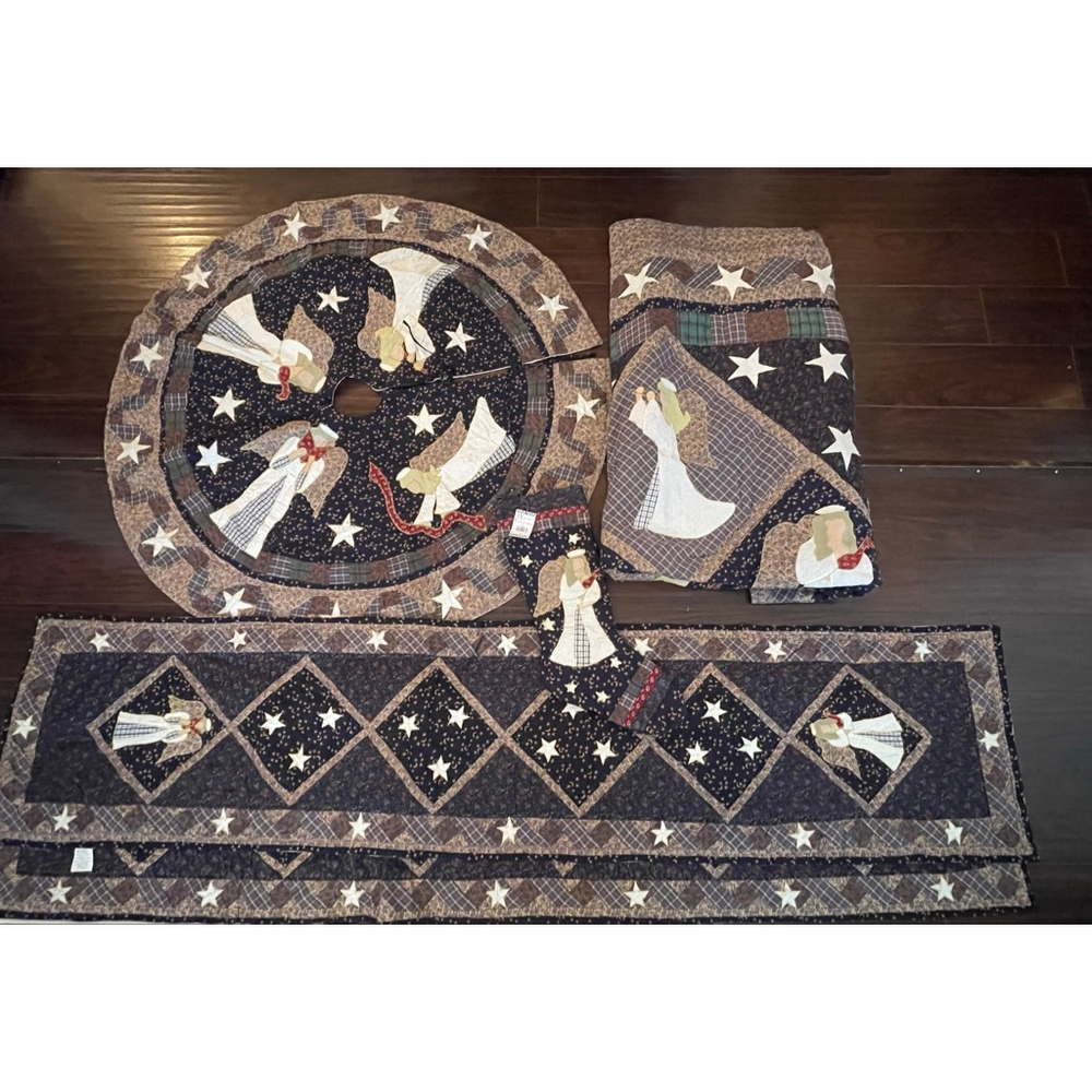 Vintage Quilted Angel Christmas Set – Tree Skirt, Quilt, 2 Runners & Stocking –